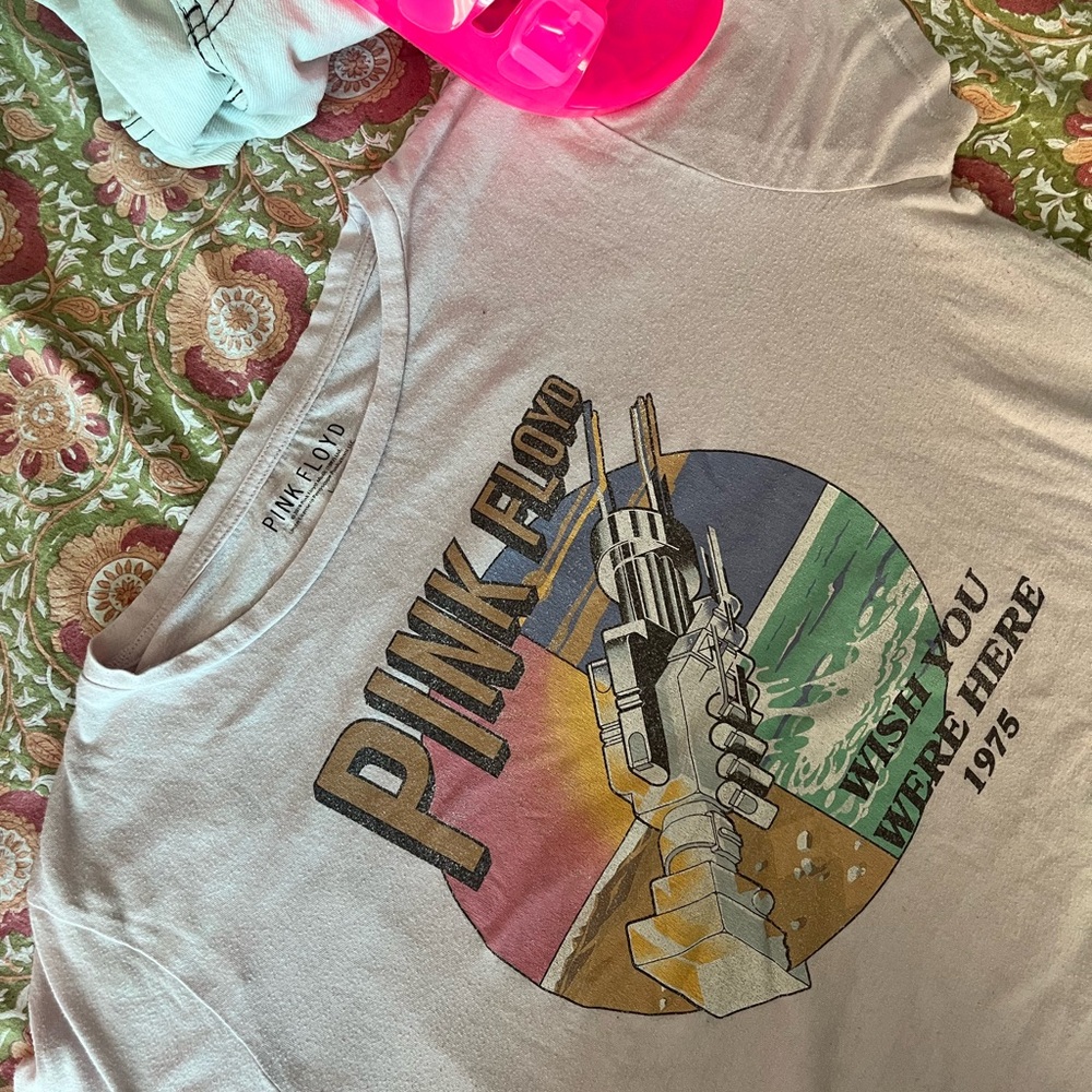 Pink Floyd Wish You Were Here Tee with Multicolor Design
